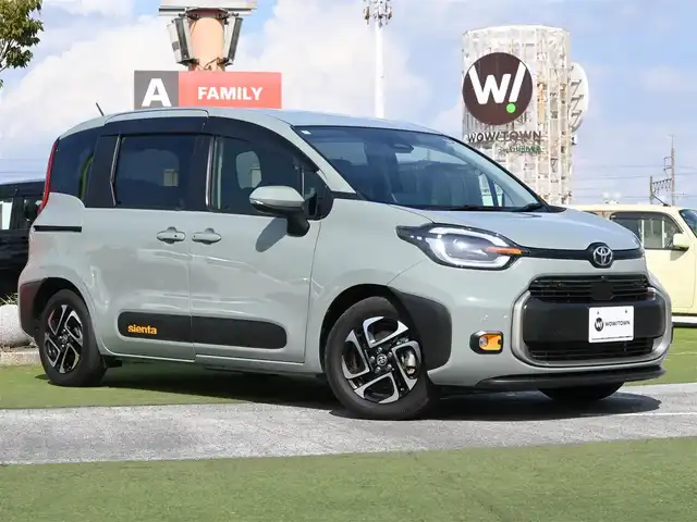 トヨタ シエンタ ハイブリッド Z 千葉県 2023(令5)年 2.2万km アーバンカーキ Toyota Safety Sense/・プリクラッシュセーフティ/・レーンディパーチャーアラート/・オートハイビーム/・レーダークルーズコントロール/両側パワースライドドア/10.5インチ純正コネクティッドナビ/地デジTV/【Bluetooth接続】/【Apple CarPlay　Android Auto対応】/パノラミックビューモニター/ドライブレコーダー/天井サーキュレーター/革巻きステアリング/ステアリングスイッチ/ETC（2.0）/LEDヘッドライト/フォグライト/ウインカーミラー/クリアランスソナー/純正15インチアルミホイル/サイド/カーテンエアバッグ/スマートキー