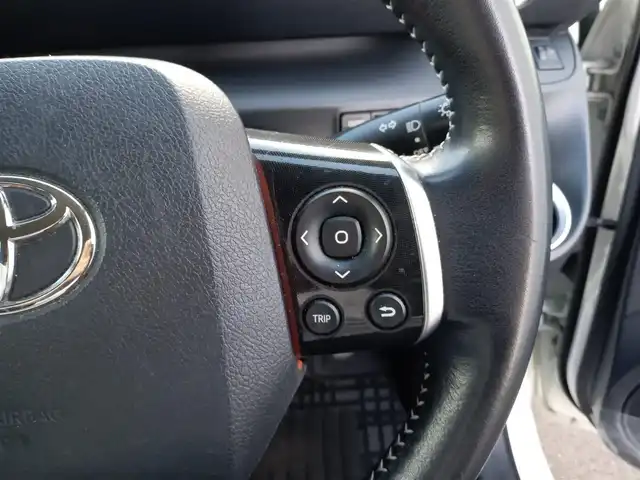 トヨタ シエンタ G 福井県 2016(平28)年 5.8万km ホワイトパールクリスタルシャイン 純正SDナビ（NSZT-W64）/・（フルセグTV/CD/DVD/Bluetooth）/バックカメラ/両側パワースライドドア/ETC/ドライブレコーダー/ライトレベライザー/電動格納ウィンカーミラー/ステアリングリモコン/スマートキー/スペアキー