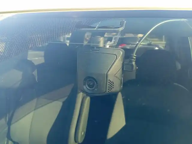 トヨタ シエンタ G 福井県 2016(平28)年 5.8万km ホワイトパールクリスタルシャイン 純正SDナビ（NSZT-W64）/・（フルセグTV/CD/DVD/Bluetooth）/バックカメラ/両側パワースライドドア/ETC/ドライブレコーダー/ライトレベライザー/電動格納ウィンカーミラー/ステアリングリモコン/スマートキー/スペアキー