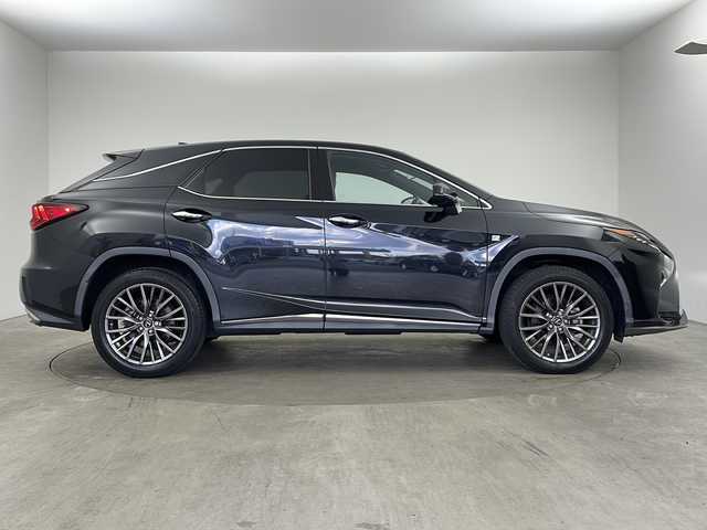 レクサス ＲＸ 200t Fスポーツ 兵庫県 2016(平28)年 6.1万km グラファイトブラックガラスフレーク ・12.3インチナビ/CD/DVD/USB/SD/TV/Bluetooth/・パノラミックビューモニター/・ビルトインETC2.0/・ドライブレコーダー/・Lexus　Safety　System/・プリクラッシュセーフティ/・レーンディパーチャーアラート/・レーンキーピングアシスト/・レーダークルーズコントロール/・オートマチックハイビーム/・ブラインドスポットモニター/・クリアランスソナー/・パワーバックドア/・レザーシート/・全席パワーシート/・全席シートヒーター/・前席ベンチレーション/・AC100V電源/・パドルシフト/・三眼LEDヘッドライト/・オートライト/・スマートキー/・プッシュスタート/・パドルシフト/・純正20インチアルミホイール