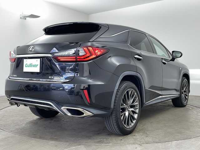 レクサス ＲＸ 200t Fスポーツ 兵庫県 2016(平28)年 6.1万km グラファイトブラックガラスフレーク ・12.3インチナビ/CD/DVD/USB/SD/TV/Bluetooth/・パノラミックビューモニター/・ビルトインETC2.0/・ドライブレコーダー/・Lexus　Safety　System/・プリクラッシュセーフティ/・レーンディパーチャーアラート/・レーンキーピングアシスト/・レーダークルーズコントロール/・オートマチックハイビーム/・ブラインドスポットモニター/・クリアランスソナー/・パワーバックドア/・レザーシート/・全席パワーシート/・全席シートヒーター/・前席ベンチレーション/・AC100V電源/・パドルシフト/・三眼LEDヘッドライト/・オートライト/・スマートキー/・プッシュスタート/・パドルシフト/・純正20インチアルミホイール