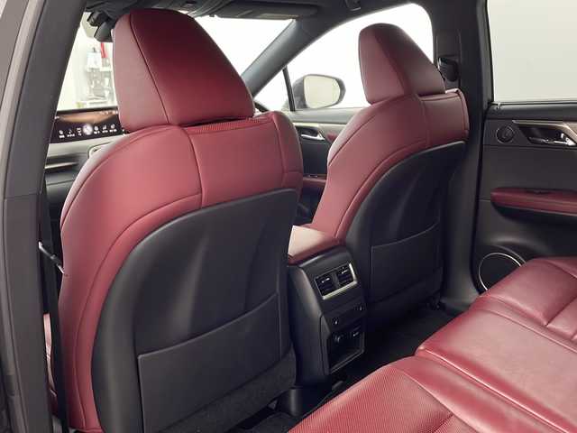 レクサス ＲＸ 200t Fスポーツ 兵庫県 2016(平28)年 6.1万km グラファイトブラックガラスフレーク ・12.3インチナビ/CD/DVD/USB/SD/TV/Bluetooth/・パノラミックビューモニター/・ビルトインETC2.0/・ドライブレコーダー/・Lexus　Safety　System/・プリクラッシュセーフティ/・レーンディパーチャーアラート/・レーンキーピングアシスト/・レーダークルーズコントロール/・オートマチックハイビーム/・ブラインドスポットモニター/・クリアランスソナー/・パワーバックドア/・レザーシート/・全席パワーシート/・全席シートヒーター/・前席ベンチレーション/・AC100V電源/・パドルシフト/・三眼LEDヘッドライト/・オートライト/・スマートキー/・プッシュスタート/・パドルシフト/・純正20インチアルミホイール