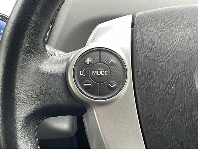 トヨタ プリウス α S ツーリングセレクション 熊本県 2012(平24)年 10.1万km ブラック (株)IDOMが運営する【じしゃロン熊本店】の自社ローン専用車両になります。/こちらは現金またはオートローンご利用時の価格です。自社ローンご希望の方は別途その旨お申付け下さい /純正ナビ（ＣＤ　ＤＶＤ　ＴＶ　ＢＴ）　/バックカメラ　/ＬＥＤヘッドライト　/ビルトインＥＴＣ　/ドライブレコーダー　/Ｗ＋サイドエアバッグ　/カーテンエアバッグ　/ステアリングスイッチ　/プッシュスタート