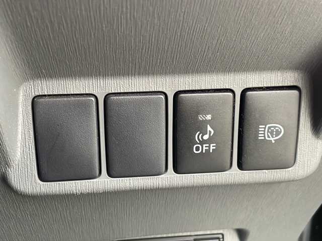 トヨタ プリウス α S ツーリングセレクション 熊本県 2012(平24)年 10.1万km ブラック (株)IDOMが運営する【じしゃロン熊本店】の自社ローン専用車両になります。/こちらは現金またはオートローンご利用時の価格です。自社ローンご希望の方は別途その旨お申付け下さい /純正ナビ（ＣＤ　ＤＶＤ　ＴＶ　ＢＴ）　/バックカメラ　/ＬＥＤヘッドライト　/ビルトインＥＴＣ　/ドライブレコーダー　/Ｗ＋サイドエアバッグ　/カーテンエアバッグ　/ステアリングスイッチ　/プッシュスタート