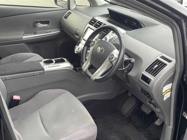 トヨタ プリウス α S ツーリングセレクション 熊本県 2012(平24)年 10.1万km ブラック (株)IDOMが運営する【じしゃロン熊本店】の自社ローン専用車両になります。/こちらは現金またはオートローンご利用時の価格です。自社ローンご希望の方は別途その旨お申付け下さい /純正ナビ（ＣＤ　ＤＶＤ　ＴＶ　ＢＴ）　/バックカメラ　/ＬＥＤヘッドライト　/ビルトインＥＴＣ　/ドライブレコーダー　/Ｗ＋サイドエアバッグ　/カーテンエアバッグ　/ステアリングスイッチ　/プッシュスタート