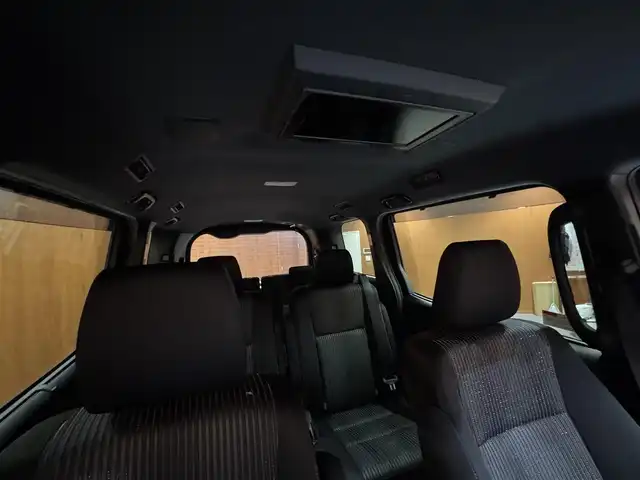 トヨタ ヴォクシー ハイブリッド ZS 煌 千葉県 2018(平30)年 15.7万km イナズマスパーキングブラックガラスフレーク ワンオーナー/純正SDナビ(NSZN-Z66T)/純正フリップダウンモニター(V12T-R66C)/フルセグテレビ/Bluetooth接続/CD/DVD/SD再生/バックカメラ/ビルトインETC2.0/クルーズコントロール/純正ドライブレコーダー/前席シートヒーター/プリクラッシュセーフティ/レーンディパーチャーアラート/先行車発進告知/電動格納ウィンカーミラー/フロントフォグ/オートマチックハイビーム/モデリスタエアロ/ドアバイザー/純正16インチアルミホイール/保証書/取扱説明書