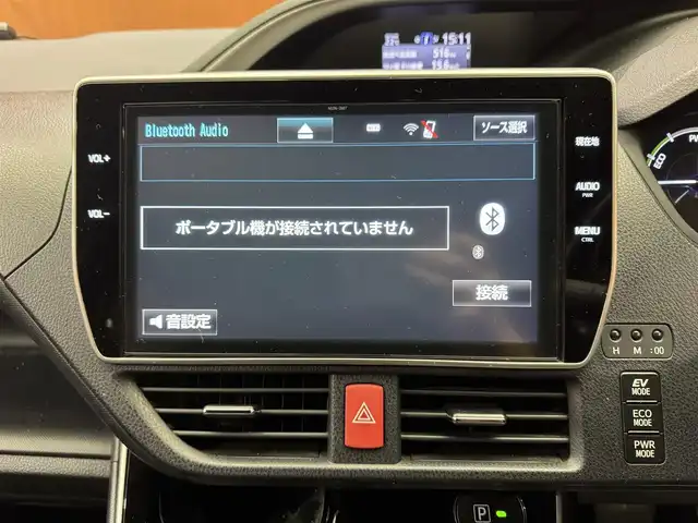 トヨタ ヴォクシー ハイブリッド ZS 煌 千葉県 2018(平30)年 15.7万km イナズマスパーキングブラックガラスフレーク ワンオーナー/純正SDナビ(NSZN-Z66T)/純正フリップダウンモニター(V12T-R66C)/フルセグテレビ/Bluetooth接続/CD/DVD/SD再生/バックカメラ/ビルトインETC2.0/クルーズコントロール/純正ドライブレコーダー/前席シートヒーター/プリクラッシュセーフティ/レーンディパーチャーアラート/先行車発進告知/電動格納ウィンカーミラー/フロントフォグ/オートマチックハイビーム/モデリスタエアロ/ドアバイザー/純正16インチアルミホイール/保証書/取扱説明書