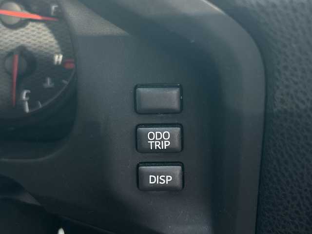 トヨタ ８６ GT 神奈川県 2014(平26)年 4.1万km クリスタルホワイトパール 社外SDナビ【MDV-Z701W】/AM　FM　フルセグ　DVD　CD　SD　MSV　USB　Bluetooth/バックカメラ/リアスポイラー/ETC/赤/黒コンビハンドル/パドルシフト/赤/黒コンビシート/赤革巻シフトノブ/赤革巻サイドレバー/スマートキー×2/保証書/純正17インチアルミ/リアスポイラー/純正HIDヘッドライト/フォグランプ/オートライト/VSCスポーツ