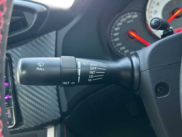 トヨタ ８６ GT 神奈川県 2014(平26)年 4.1万km クリスタルホワイトパール 社外SDナビ【MDV-Z701W】/AM　FM　フルセグ　DVD　CD　SD　MSV　USB　Bluetooth/バックカメラ/リアスポイラー/ETC/赤/黒コンビハンドル/パドルシフト/赤/黒コンビシート/赤革巻シフトノブ/赤革巻サイドレバー/スマートキー×2/保証書/純正17インチアルミ/リアスポイラー/純正HIDヘッドライト/フォグランプ/オートライト/VSCスポーツ