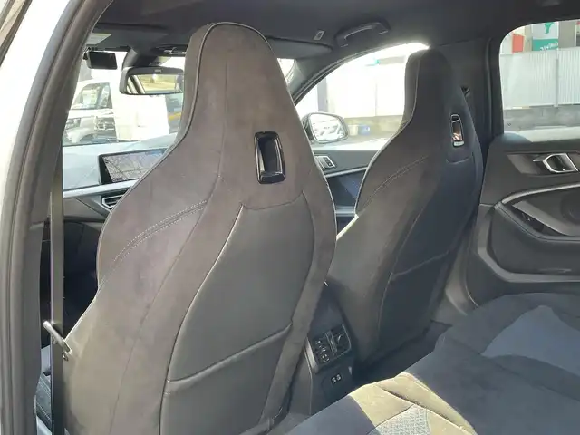 ＢＭＷ Ｍ１３５ｉ xDrive 岡山県 2021(令3)年 2.3万km アルピンホワイトⅢ 登録時走行距離22660km/純正HDDナビ/(AM/FM/BT)/置くだけ充電/衝突被害軽減システム/レーンキープアシスト/パーキングアシスト/アイドリングストップ/バックカメラ/ETC/ドライブレコーダー/BSM/電動リアゲート/D+N席パワーシート/D+N席シートヒーター/シートメモリ/パドルシフト/スマートキー/スペアキー/純正18インチアルミホイール