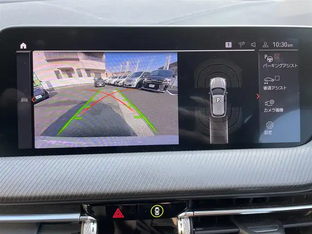 ＢＭＷ Ｍ１３５ｉ xDrive 岡山県 2021(令3)年 2.3万km アルピンホワイトⅢ 登録時走行距離22660km/純正HDDナビ/(AM/FM/BT)/置くだけ充電/衝突被害軽減システム/レーンキープアシスト/パーキングアシスト/アイドリングストップ/バックカメラ/ETC/ドライブレコーダー/BSM/電動リアゲート/D+N席パワーシート/D+N席シートヒーター/シートメモリ/パドルシフト/スマートキー/スペアキー/純正18インチアルミホイール