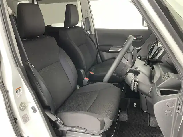 スズキ ソリオ バンディット HV MV 愛知県 2019(令1)年 2万km ピュアホワイトP 純正８型ナビ　全方位カメラ　禁煙　シートヒーター　デュアルカメラブレーキ　衝突軽減　追従クルコン　前後ドラレコ　両側パワスラドア　ＬＥＤオートライト　パーキングセンサー　ＤＶＤ　フルセグＴＶ　ＥＴＣ　ナノイーAC　パドルシフト　保証書　ワンオーナー