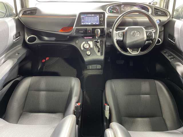 トヨタ シエンタ ハイブリッド G クエロ 神奈川県 2018(平30)年 2.7万km ブラックマイカ トヨタセーフティセンス/純正ナビ【NSZT-W66T】/・BT/フルセグTV/CD/DVD/SD/バックカメラ/両側電動スライドドア/ECON/EV/ビルトインETC/ドライブレコーダー/ハーフレザーシート/シートヒーター(D/N)/スマートキー/プッシュスタートボタン/革巻きステアリング/ステアリングスイッチ/Autoライト/シートリフター/LEDヘッドライト/フォグランプ/電動格納ミラー/ウィンカーミラー/純正フロアマット/純正15インチアルミホイール/純正ドアバイザー