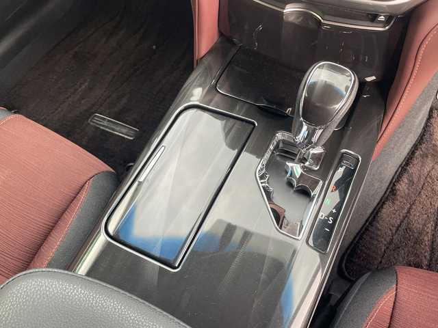 トヨタ クラウン アスリート S 宮崎県 2013(平25)年 8.7万km プレシャスブラックパール 純正ナビ/(Bluetooth/フルセグTV/DVD/CD)/社外20インチアルミ/モデリスタエアロ(フロント/リア)/社外マフラー(4本出し)/ローダウン/ETC/純正フロアマット/バックカメラ/プッシュスタート