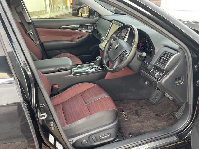 トヨタ クラウン アスリート S 宮崎県 2013(平25)年 8.7万km プレシャスブラックパール 純正ナビ/(Bluetooth/フルセグTV/DVD/CD)/社外20インチアルミ/モデリスタエアロ(フロント/リア)/社外マフラー(4本出し)/ローダウン/ETC/純正フロアマット/バックカメラ/プッシュスタート