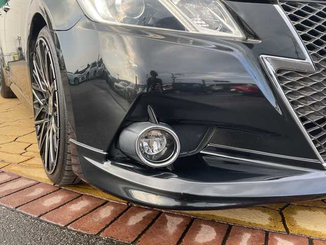 トヨタ クラウン アスリート S 宮崎県 2013(平25)年 8.7万km プレシャスブラックパール 純正ナビ/(Bluetooth/フルセグTV/DVD/CD)/社外20インチアルミ/モデリスタエアロ(フロント/リア)/社外マフラー(4本出し)/ローダウン/ETC/純正フロアマット/バックカメラ/プッシュスタート