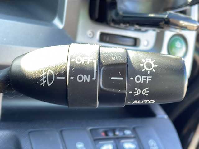 ホンダ ステップワゴン スパーダ Z 新潟県 2014(平26)年 12.2万km プレミアムスパークルブラックパール 〇HDDナビ/〇バックカメラ/〇フルセグテレビ/〇フリップダウンモニター/〇両側パワースライドドア/〇ETC/〇HIDライト/〇オートライト/〇ドアバイザー/〇純正アルミホイール/〇純正フロアマット/〇ステアリングスイッチ