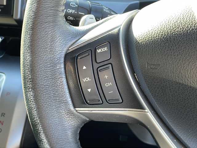 ホンダ ステップワゴン スパーダ Z 新潟県 2014(平26)年 12.2万km プレミアムスパークルブラックパール 〇HDDナビ/〇バックカメラ/〇フルセグテレビ/〇フリップダウンモニター/〇両側パワースライドドア/〇ETC/〇HIDライト/〇オートライト/〇ドアバイザー/〇純正アルミホイール/〇純正フロアマット/〇ステアリングスイッチ