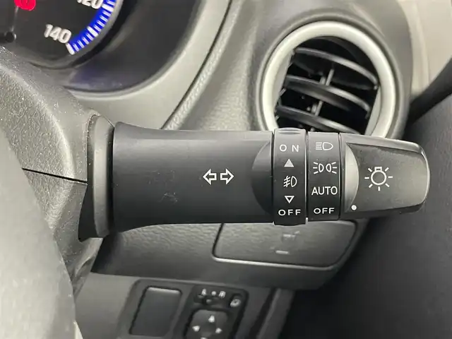 日産 デイズ ハイウェイスターG 埼玉県 2014(平26)年 6.8万km ブラック アラウンドビューモニター　社外ナビ　地デジフルセグＴＶ　Ｂｌｕｅｔｏｏｔｈ　プッシュスタート　スマートキー　オートライト　純正１５インチアルミホイール　ＬＥＤヘッドライト　ステアリングスイッチ