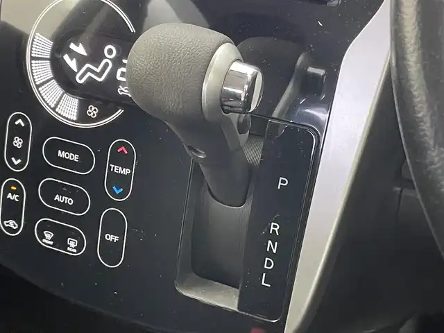日産 デイズ ハイウェイスターG 埼玉県 2014(平26)年 6.8万km ブラック アラウンドビューモニター　社外ナビ　地デジフルセグＴＶ　Ｂｌｕｅｔｏｏｔｈ　プッシュスタート　スマートキー　オートライト　純正１５インチアルミホイール　ＬＥＤヘッドライト　ステアリングスイッチ