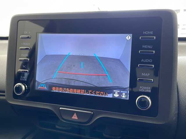 トヨタ ヤリスクロス X 兵庫県 2022(令4)年 0.6万km ブラックマイカ ・純正ディスプレイオーディオ＆Bluetoothオーディオ＆USB接続/・トヨタセーフティセンス/・レーダークルーズコントロール/・レーンキープアシスト/・オートマチックハイビーム/・衝突被害軽減システム/・前後ドライブレコーダー/・ABS/・横滑り防止機能/・ビルトインＥＴＣ　/・バックカメラ　/・前後コーナーセンサー　/・オートライト/・社外フロアマット　/・ドアバイザー/・W＋サイドエアバック/・スマートキー/・スペアキー/・ACエアコン/・LEDヘッドライト/・プッシュスタート