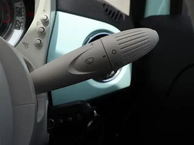 フィアット ５００ 1．2 ポップ 長野県 2020(令2)年 1.4万km Ｌグリーン 純正Uconnectオーディオ /バックカメラ /リモコンキー /横滑り防止