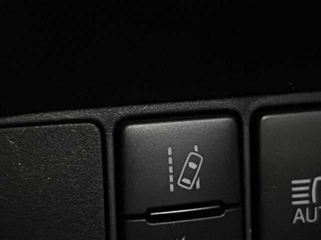 トヨタ アクア S スタイルブラック 東京都 2019(平31)年 3.6万km ダークブルーマイカ 純正HDDナビ/BT/CD接続可能/フルセグTV/バックモニター/ビルトインETC2.0/前方ドライブレコーダー/前後コーナーセンサー/LEDヘッドライト/プッシュスタート/オートマチックハイビーム/横滑り防止装置/レーンキープアシスト/盗難防止装置/アンチブレーキングシステム/衝突被害軽減システム/アイドリングストップ/純正フロアマット/Wエアバック/保証書・記録簿
