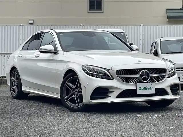 メルセデス・ベンツ Ｃ１８０ アバンギャルド AMGライン 大阪府 2020(令2)年 5.7万km ダイヤモンドホワイト ワンオーナー/純正HDDナビ/BT/USB/ミュージックサーバー/フルセグTV/AppleCarPlay/AndroidAuto/黒革シート/前席パワーシート/前席シートヒーター/純正ドライブレコーダー前後型/パーキングアシスト/前後コーナーセンサー/追従機能付きクルーズコントロール/レーンキープアシスト/ブラインドスポットモニター/パドルシフト/LEDヘッドライト/純正AMG18インチAW/純正フロアマット/ETC2.0/スペアキー