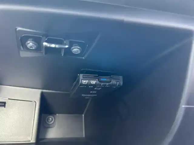 アバルト ５９５Ｃ ツーリズモ 東京都 2018(平30)年 3.9万km Gligio Campovolo 社外ポータブルナビ〔CN-G540D〕/　・ワンセグTV/本革シート/17インチAW/パドルシフト/革巻きハンドル/ステアリングスイッチ/自動防眩ミラー/ブーストメーター/ETC/フォグランプ/保証書/取扱説明書
