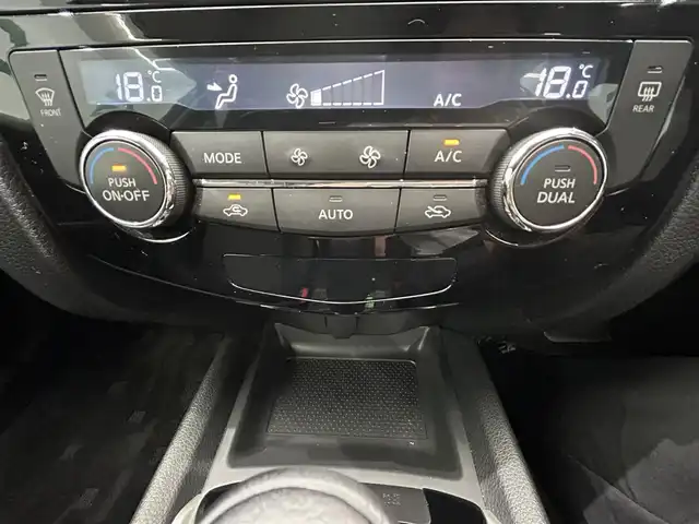 日産 エクストレイル 20X 鹿児島県 2018(平30)年 3.3万km ダイヤモンドブラック 純正ナビ/フルセグＴＶ/プッシュスタート/アイドリングストップ/衝突軽減ブレーキ/ＬＥＤヘッドライト/オートライト/リアコーナーセンサー/電動リアゲート