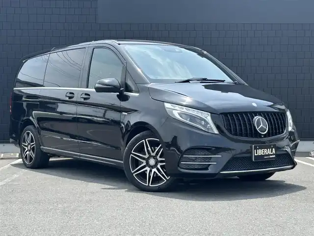 メルセデス・ベンツ Ｖ２２０ d スポーツ ロング 埼玉県 2016(平28)年 4.9万km オブシディアンブラック 黒革シート　/純正ナビ　/三列シート　/全周囲カメラ　/Ｂｕｒｍｅｓｔａｒ　/純正アルミホイール　/ＥＴＣ　/電動リアゲート　/ヒートヒーター　/パワーシート　/ＬＥＤヘッドライト　/フルセグテレビ　/ＢＴ接続