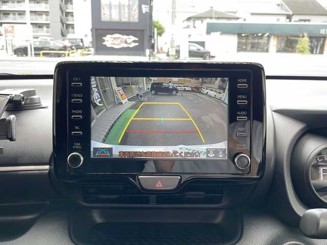 トヨタ ヤリス G 高知県 2021(令3)年 4万km シルバーM ディスプレイオーディオ＋ナビ/・フルセグTV/・Bluetooth/・アップルカープレイ/純正ドラレコ/バックモニター/ETC/プリクラッシュセーフティ/オートマチックハイビーム/プッシュスタート/車線逸脱防止/横滑り防止/スマートキー