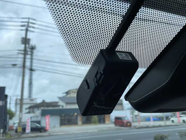 トヨタ ヤリス G 高知県 2021(令3)年 4万km シルバーM ディスプレイオーディオ＋ナビ/・フルセグTV/・Bluetooth/・アップルカープレイ/純正ドラレコ/バックモニター/ETC/プリクラッシュセーフティ/オートマチックハイビーム/プッシュスタート/車線逸脱防止/横滑り防止/スマートキー