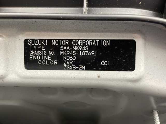 スズキ スペーシア カスタム HYBRID XS 群馬県 2024(令6)年 0.5万km ピュアホワイトP 純正９型ナビ　全周囲カメラ　両側電動スライドドア　ＨＵＤ　シートヒーター　ハンドルヒーター　アダプティブクルーズコントロール　衝突被害軽減ブレーキ　リアサーキュレーター　ＬＥＤ　スマートキー　禁煙車
