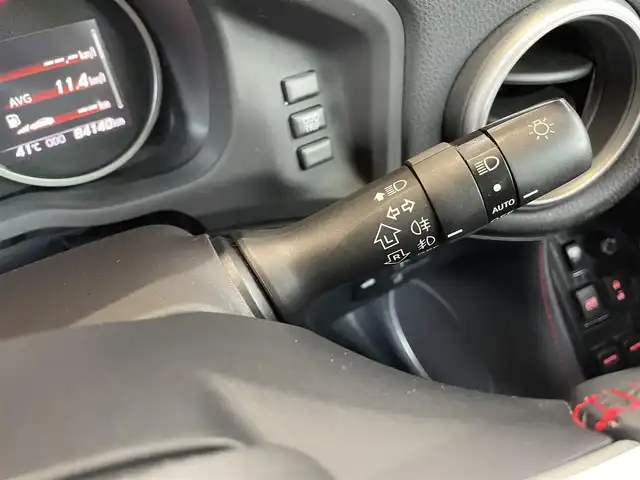 トヨタ ８６ GT LTD ハイパーパフォーマ 千葉県 2017(平29)年 8.5万km クリスタルホワイトパール 6MT/TOM’Sフロント/サイドスポイラー/HKS二本出しマフラー/MAX ORIDO 感度MAXスロットルコントローラー/ZERO SPORTSクールインシュレーター/TRDボンネットダンパー/BLITZタワーバー/ブレンボブレーキキャリパー/社外SDナビ【MDV-Z904W】/・CD/DVD/MSV/Bluetooth/フルセグ/バックカメラ/専用ハーフレザーシート/前席シートヒーター/クルーズコントロール/スマートキー/純正17インチアルミホイール/社外ドライブレコーダー【DRV-N520】/純正LEDヘッドライト/フォグランプ/本革巻きステアリング/サイド＆カーテンエアバッグ/新車時保証書＆取扱説明書