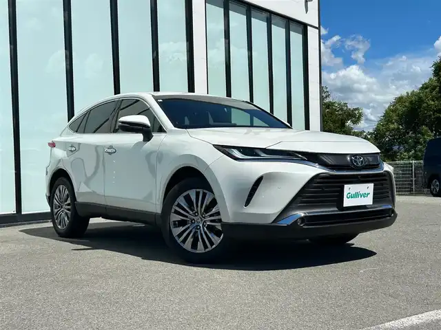 トヨタ ハリアー Z 大阪府 2020(令2)年 1.8万km ホワイトパールクリスタルシャイン ＪＢＬサウンド　/純正１２．３インチナビ　/   フルセグTV/Bluetooth/USB/全方位モニター/トヨタセーフティセンス　/ブラインドスポットモニター/クリアランスソナー/デジタルインナーミラー　/ヘッドアップディスプレイ　/電動リアゲート　/運転席パワーシート/前後ドライブレコーダー/純正19インチアルミホイール/オートマチックハイビーム/ビルトインETC2.0　　/ＬＥＤ