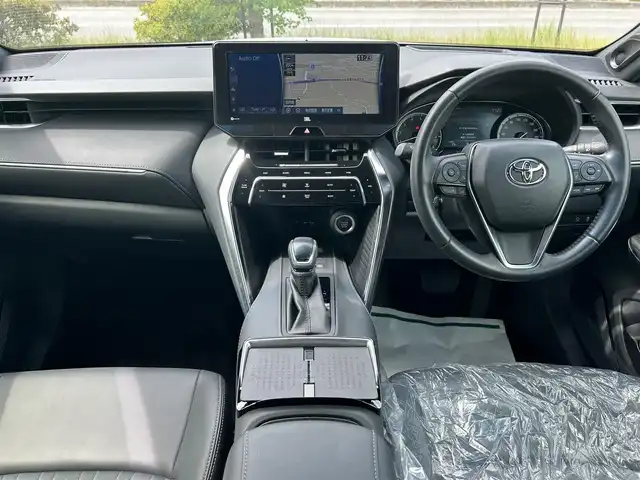 トヨタ ハリアー Z 大阪府 2020(令2)年 1.8万km ホワイトパールクリスタルシャイン ＪＢＬサウンド　/純正１２．３インチナビ　/   フルセグTV/Bluetooth/USB/全方位モニター/トヨタセーフティセンス　/ブラインドスポットモニター/クリアランスソナー/デジタルインナーミラー　/ヘッドアップディスプレイ　/電動リアゲート　/運転席パワーシート/前後ドライブレコーダー/純正19インチアルミホイール/オートマチックハイビーム/ビルトインETC2.0　　/ＬＥＤ