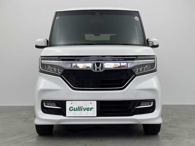 ホンダ Ｎ ＢＯＸ カスタム G L ターボ ホンダセンシング 大阪府 2020(令2)年 2.2万km プラチナホワイトパール Gtahersインターナビ/・フルセグTV/・Bluetooth/・FM/AM/・USB接続/・SDサーバー/ホンダセンシング/・衝突軽減ブレーキ/・誤発進抑制機能/・歩行者事故低減ステアリング/・路外逸脱抑制機能/・アダプティブクルーズコントロール/・車線維持支援システム/・標識認識機能/・オートハイビーム/両側パワースライドドア/ハーフレザーシート/バックカメラ/純正アルミホイール/ETC/保証書/取扱説明書/点検記録簿