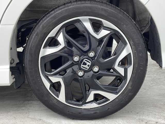 ホンダ Ｎ ＢＯＸ カスタム G L ターボ ホンダセンシング 大阪府 2020(令2)年 2.2万km プラチナホワイトパール Gtahersインターナビ/・フルセグTV/・Bluetooth/・FM/AM/・USB接続/・SDサーバー/ホンダセンシング/・衝突軽減ブレーキ/・誤発進抑制機能/・歩行者事故低減ステアリング/・路外逸脱抑制機能/・アダプティブクルーズコントロール/・車線維持支援システム/・標識認識機能/・オートハイビーム/両側パワースライドドア/ハーフレザーシート/バックカメラ/純正アルミホイール/ETC/保証書/取扱説明書/点検記録簿
