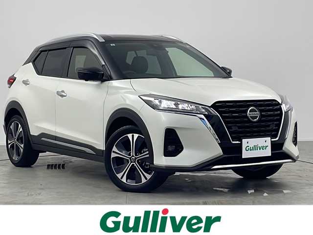 日産 キックス X 愛知県 2021(令3)年 5.1万km ブリリアントホワイトパール/ピュアブラック 2トーン /純正９インチナビMM323D-L//CD DVD BT フルセグTV USB SD FM AM　//アラウンドビューモニター　//プロパイロット　//アダプティブクルーズコントロール　//デジタルインナーミラー //ETC//インテリジェントエマージェンシーブレーキ　//歩行者検知　//電動パーキングブレーキ　//前後コーナーセンサー//純正フォグランプ//ヘッドライトレベライザー//純正フロアマット