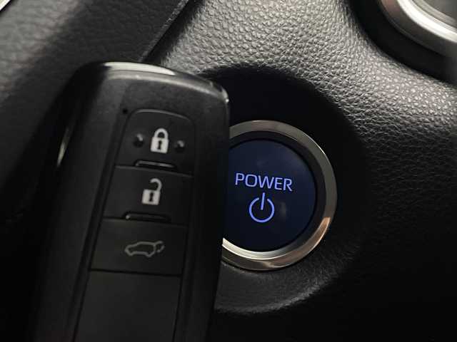 トヨタ カローラ クロス ハイブリッド Z 新潟県 2023(令5)年 1.5万km アティチュードブラックマイカ ワンオーナー/スマートキー/スペアキー1本/トヨタセーフティセンス/ディスプレイオーディオ/BT/USB/フルセグ/全方位カメラ/パワーシート　D席/パワーバックドア/シートヒーター　D席/N席/コーナーセンサー/LEDライト/バイザー/スタッドレスタイヤ4本セット