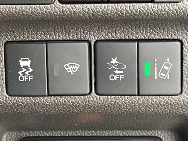 ホンダ フリード＋ ハイブリット G ホンダセンシング 岐阜県 2020(令2)年 4.6万km プラチナホワイトパール 社外SDナビ/CD/DVD/Bluetooth/USB/SD/フルセグTV/バックモニター/両側パワースライドドア/衝突軽減ブレーキ/路外逸脱抑制機能/アダプティブクルーズコントロール/パーキングセンサー/シートヒーター/ビルトインETC/ステアリングリモコン/オートLEDヘッドライト/ロールサンシェード/寒冷地仕様/スマートキー/プッシュスタート/ドアバイザー/社外フロアマット