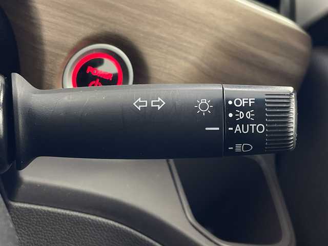 ホンダ フリード＋ ハイブリット G ホンダセンシング 岐阜県 2020(令2)年 4.6万km プラチナホワイトパール 社外SDナビ/CD/DVD/Bluetooth/USB/SD/フルセグTV/バックモニター/両側パワースライドドア/衝突軽減ブレーキ/路外逸脱抑制機能/アダプティブクルーズコントロール/パーキングセンサー/シートヒーター/ビルトインETC/ステアリングリモコン/オートLEDヘッドライト/ロールサンシェード/寒冷地仕様/スマートキー/プッシュスタート/ドアバイザー/社外フロアマット