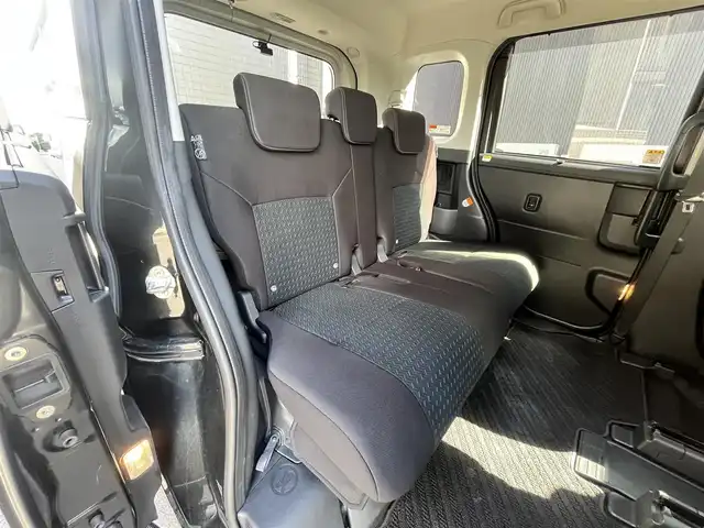 トヨタ ルーミー カスタムG 滋賀県 2023(令5)年 3.5万km ブラックマイカメタリック 純正7インチナビ/【Bluetooth/CD/DVD/フルセグTV】/両側パワースライドドア/レーダークルーズコントロール/クリアランスソナー/衝突軽減ブレーキ/LEDヘッドライト/オートマチックハイビーム/ETC/前後ドライブレコーダー/D/Nシートヒーター/電動パーキングブレーキ/オートブレーキホールド/プッシュスタート/スマートキー/ステアリングリモコン