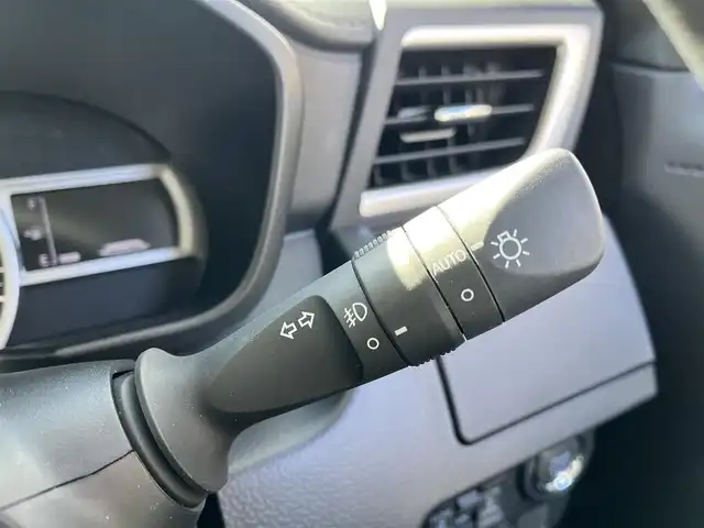 トヨタ ルーミー カスタムG 滋賀県 2023(令5)年 3.5万km ブラックマイカメタリック 純正7インチナビ/【Bluetooth/CD/DVD/フルセグTV】/両側パワースライドドア/レーダークルーズコントロール/クリアランスソナー/衝突軽減ブレーキ/LEDヘッドライト/オートマチックハイビーム/ETC/前後ドライブレコーダー/D/Nシートヒーター/電動パーキングブレーキ/オートブレーキホールド/プッシュスタート/スマートキー/ステアリングリモコン