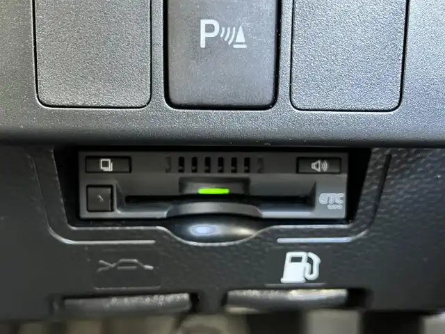 トヨタ ルーミー カスタムG 滋賀県 2023(令5)年 3.5万km ブラックマイカメタリック 純正7インチナビ/【Bluetooth/CD/DVD/フルセグTV】/両側パワースライドドア/レーダークルーズコントロール/クリアランスソナー/衝突軽減ブレーキ/LEDヘッドライト/オートマチックハイビーム/ETC/前後ドライブレコーダー/D/Nシートヒーター/電動パーキングブレーキ/オートブレーキホールド/プッシュスタート/スマートキー/ステアリングリモコン