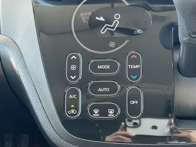 日産 デイズ ルークス ハイウェイスター Gターボ 千葉県 2019(平31)年 7.8万km ホワイトパール 純正ナビ/CD/DVD/Bluetooth/フルセグTV/ETC/前方ドライブレコーダー/両側パワースライドドア/アラウンドビューモニター/エマージェンシーブレーキ/踏み間違い衝突防止アシスト/クルーズコントロール/レーンキープアシスト/横滑り防止装置/衝突被害軽減/盗難防止装置/プッシュスタート/スペアキー1本/スマートキー/ステアリングスイッチ/純正15インチアルミホイール/レザー調シートカバー/保証書/取扱説明書