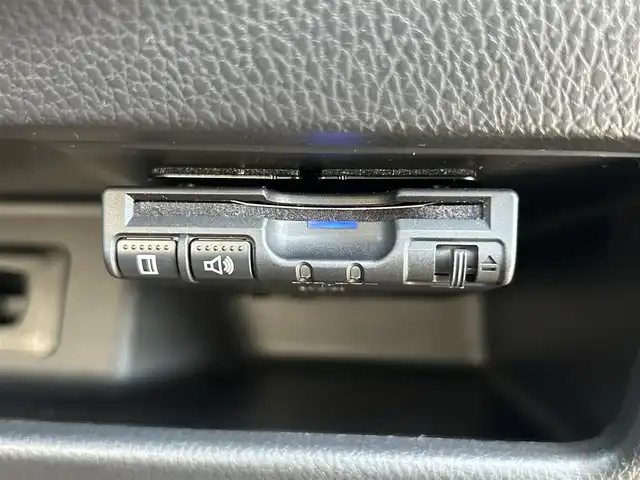 日産 デイズ ルークス ハイウェイスター Gターボ 千葉県 2019(平31)年 7.8万km ホワイトパール 純正ナビ/CD/DVD/Bluetooth/フルセグTV/ETC/前方ドライブレコーダー/両側パワースライドドア/アラウンドビューモニター/エマージェンシーブレーキ/踏み間違い衝突防止アシスト/クルーズコントロール/レーンキープアシスト/横滑り防止装置/衝突被害軽減/盗難防止装置/プッシュスタート/スペアキー1本/スマートキー/ステアリングスイッチ/純正15インチアルミホイール/レザー調シートカバー/保証書/取扱説明書