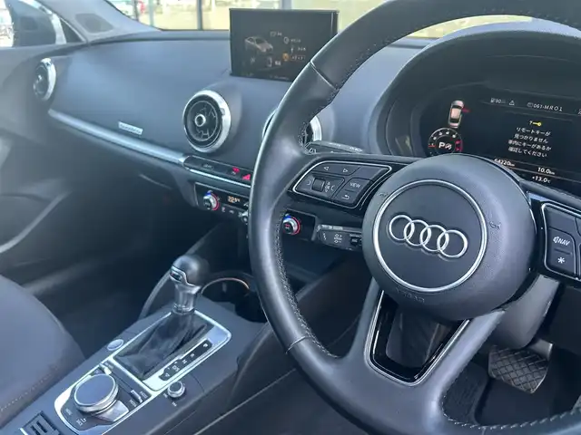 アウディ Ａ３ セダン 2．0TFSIクワトロ 石川県 2017(平29)年 6.5万km モンスーングレーメタリック 4WD/バーチャルコックピット/純正ナビ/　Bluetooth・AM/FM・CD・DVD・USB・AUX/フルセグTV/バックカメラ/ETC/ドライブレコーダー/アダプティブクルーズコントロール/ブラインドスポットモニター/パワーバックドア/アンチロック・ブレーキ・システム/横滑り防止装置/前後コーナーセンサー/純正アルミホイール/スマートキー