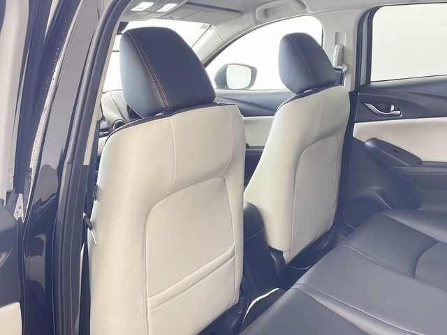 マツダ ＣＸ－３ XD スーパー エッジー 兵庫県 2023(令5)年 1.2万km グレーⅡ ・衝突軽減ブレーキ（SBS/SCBS）/・車間認知支援システム/・ブラインドスポットモニター/・車線逸脱警報システム/・交通標識認識システム/・ドライバーアテンションアラート/・パーキングセンサー/・レーダークルーズコントロール/・オートハイビーム/・ヘッドアップディスプレイ/・純正8.8インチナビ＆TV＆BT＆USB＆DVD/・360°カメラ/・スマートキー/・プッシュスタート/・ハーフレザーシート/・前席シートヒーター/・運転席パワーシート/・運転席メモリーシート/・ステアリングヒーター/・ステアリングスイッチ/・革巻きステアリング/・ETC/・電子パーキング/・オートホールド/・アダプティブLEDヘッドライト/・フォグランプ/・オートライト/・フロアマット/・18インチアルミホイール（ブラックメタリック塗装）